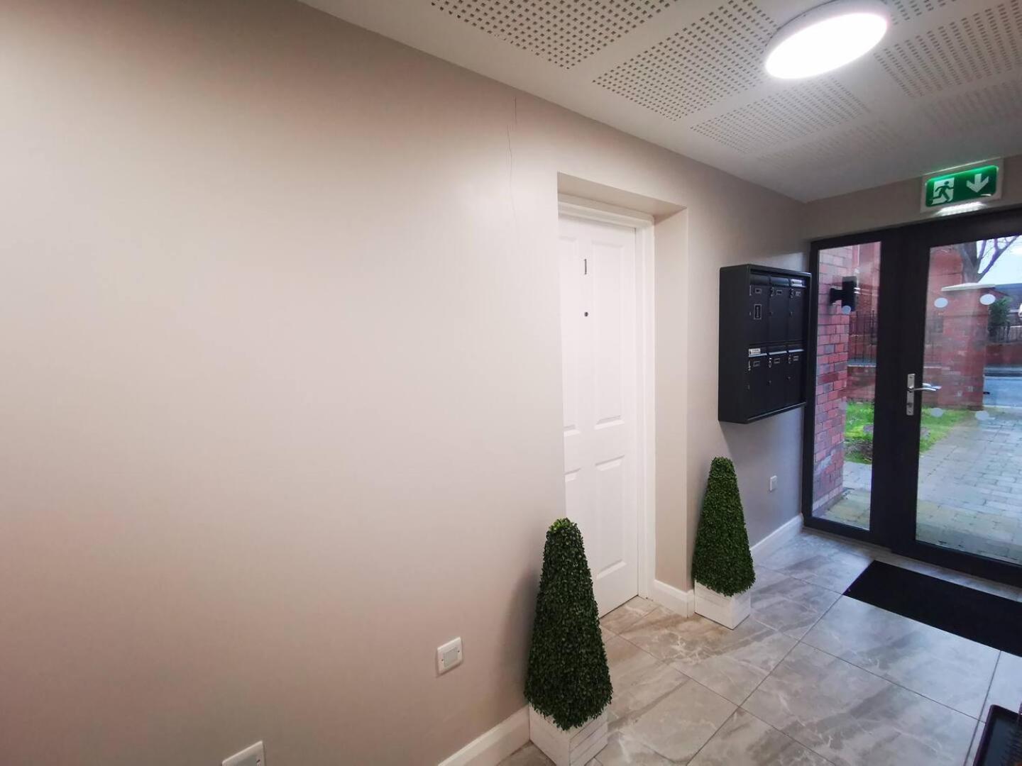 Belfast Central 2 Bedroom Luxurious Modern Stay מראה חיצוני תמונה