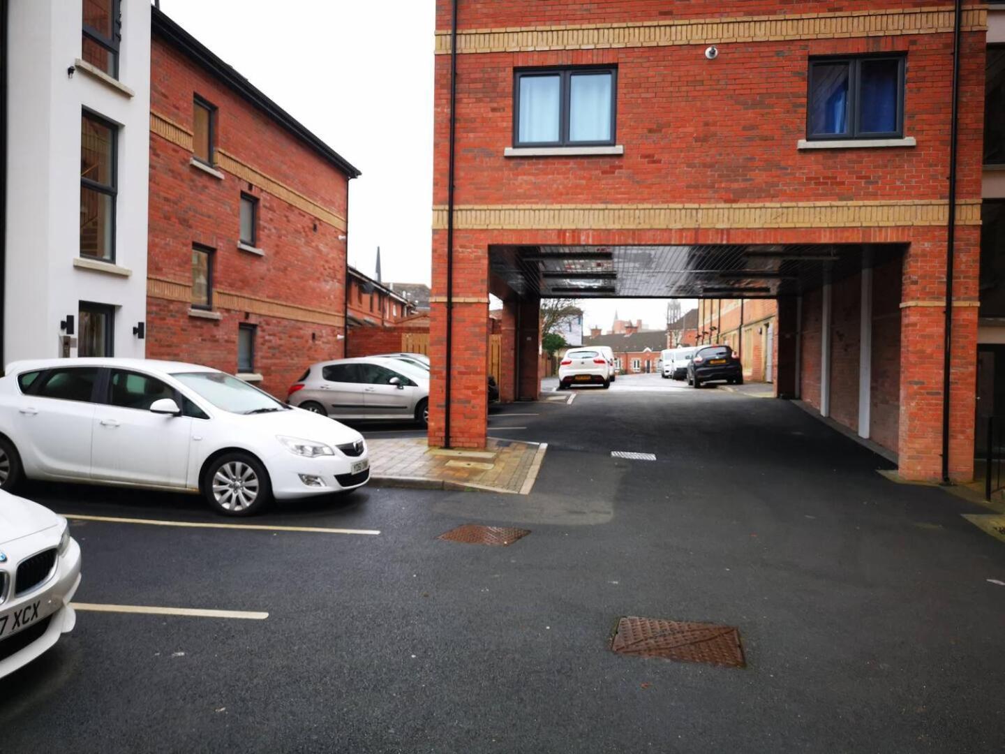 Belfast Central 2 Bedroom Luxurious Modern Stay מראה חיצוני תמונה