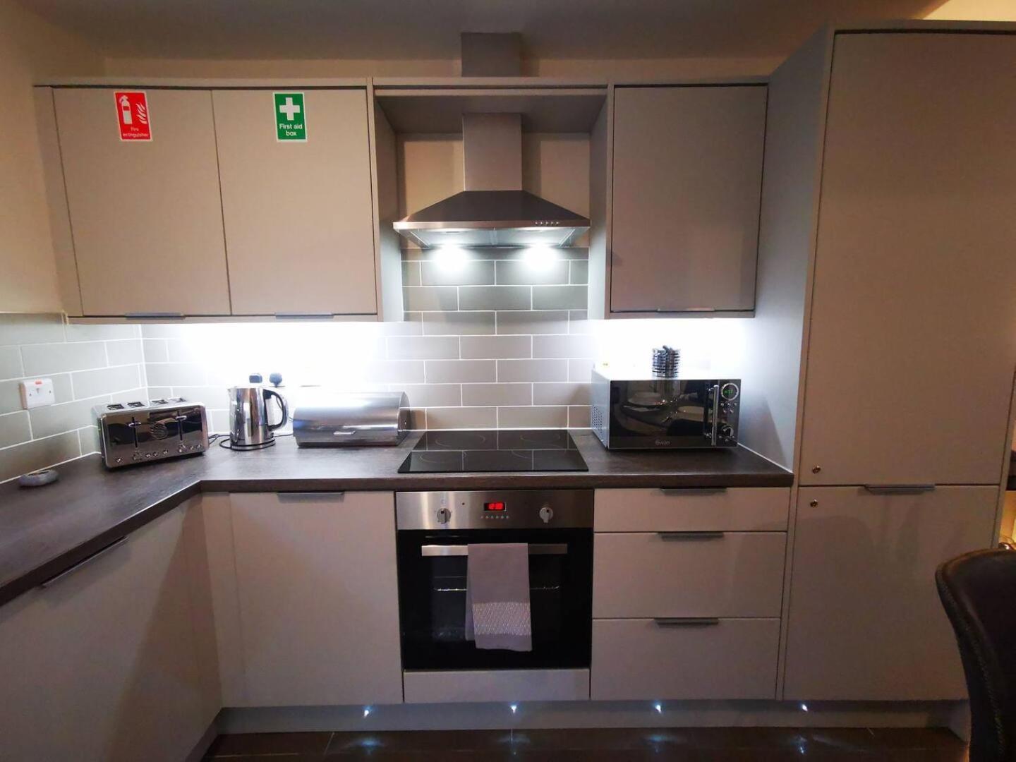 Belfast Central 2 Bedroom Luxurious Modern Stay מראה חיצוני תמונה