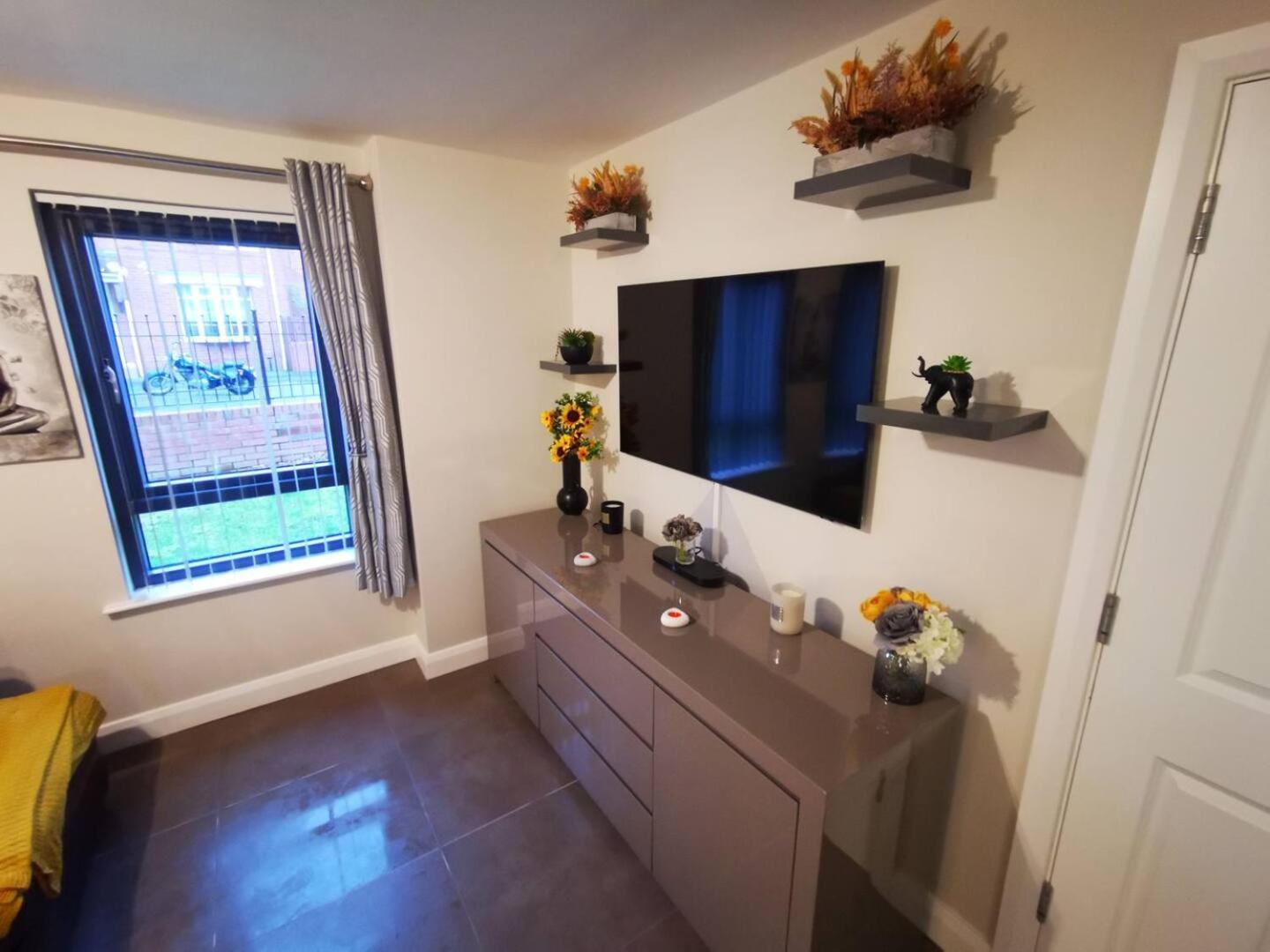 Belfast Central 2 Bedroom Luxurious Modern Stay מראה חיצוני תמונה