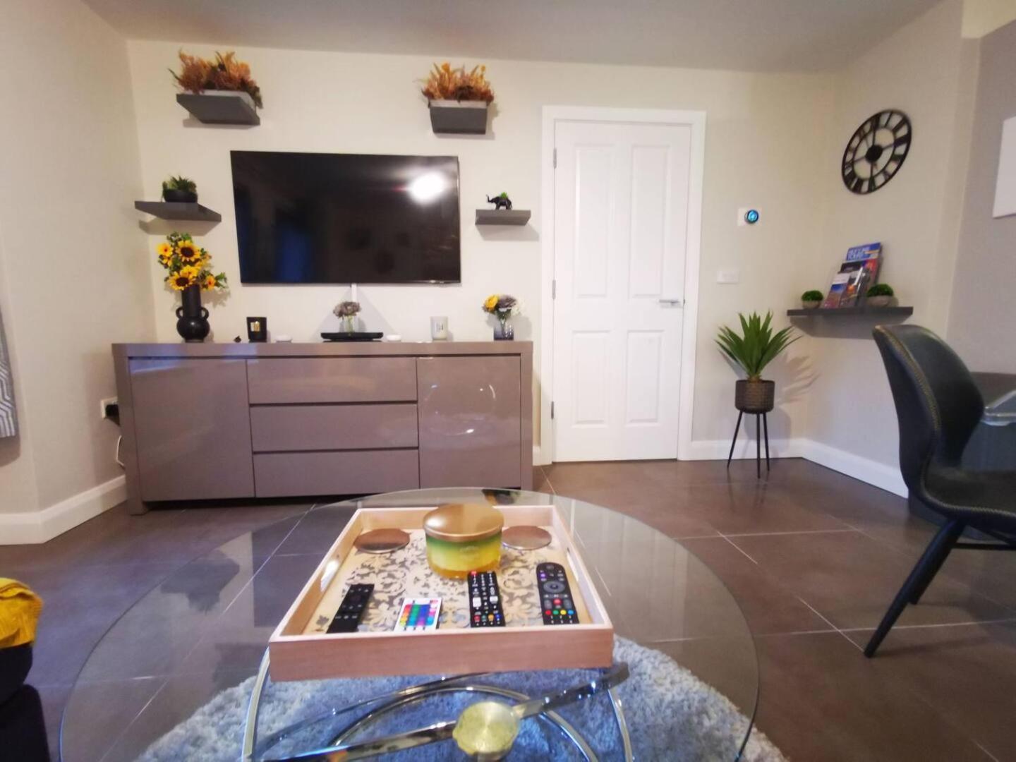 Belfast Central 2 Bedroom Luxurious Modern Stay מראה חיצוני תמונה